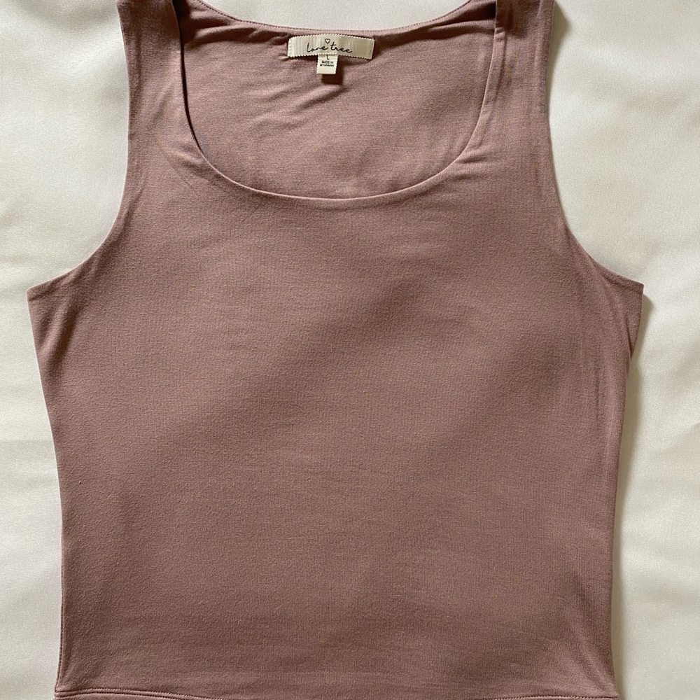 Double Layered Tank Top - Picture 2 of 2